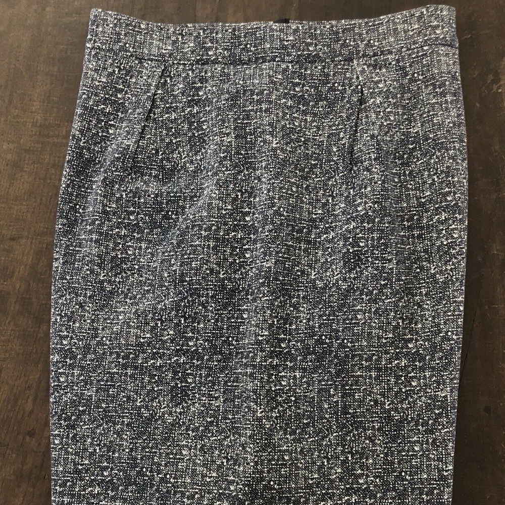 Akris Ponto - Knee Length Pencil Skirt - Stretch